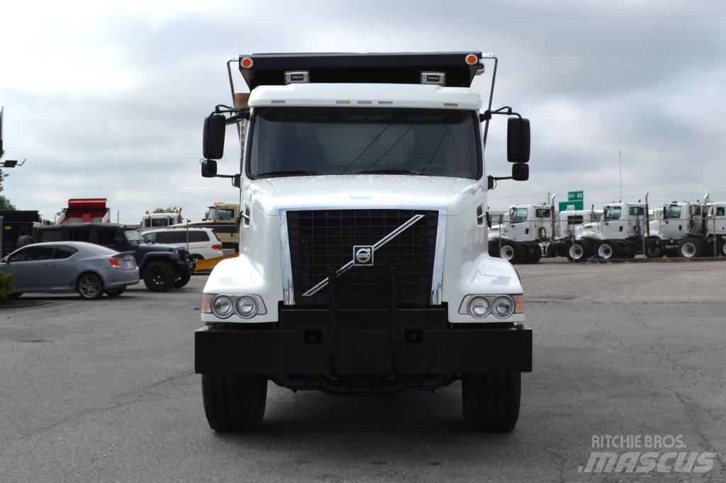 Volvo VHD 64 Camion benne