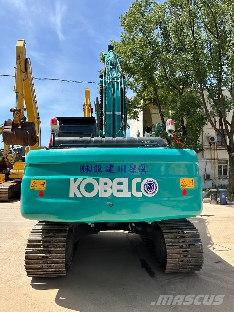 Kobelco SK 200 Pelle sur chenilles