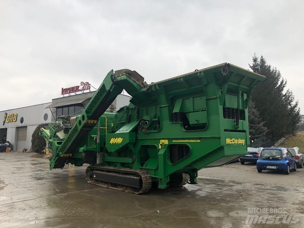 McCloskey I44R Concasseur mobile