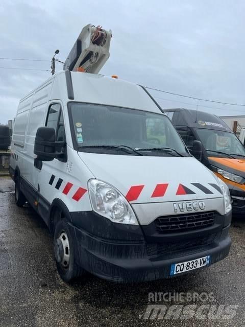 VERSALIFT ET 38 LF Nacelles articulées