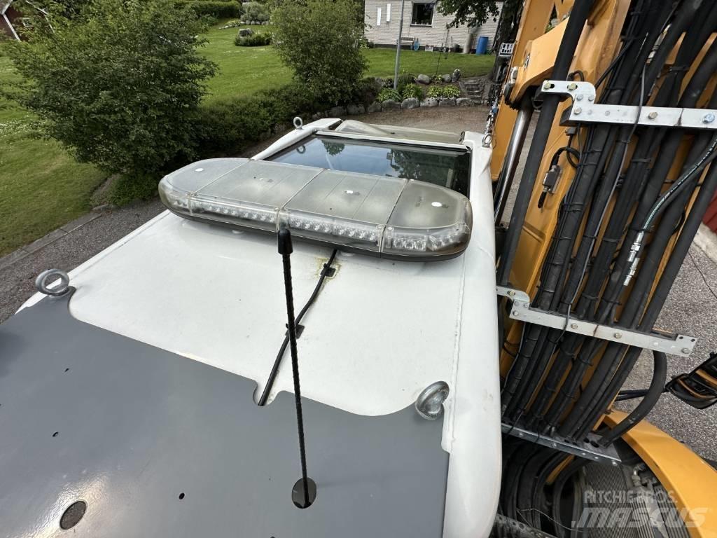Liebherr A 916 Pelle sur pneus