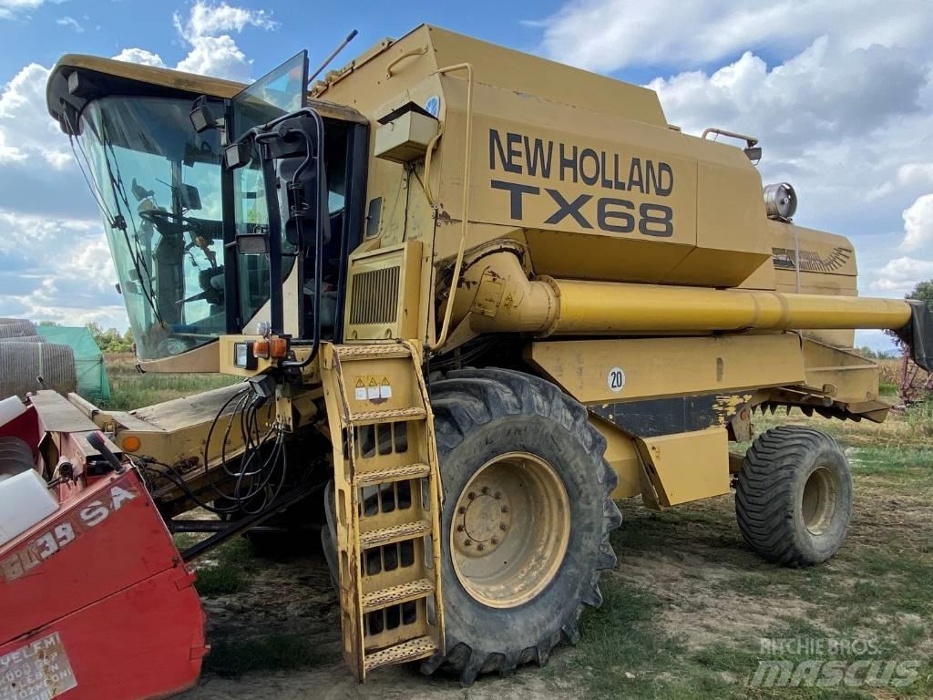 New Holland TX 68 Moissonneuse batteuse