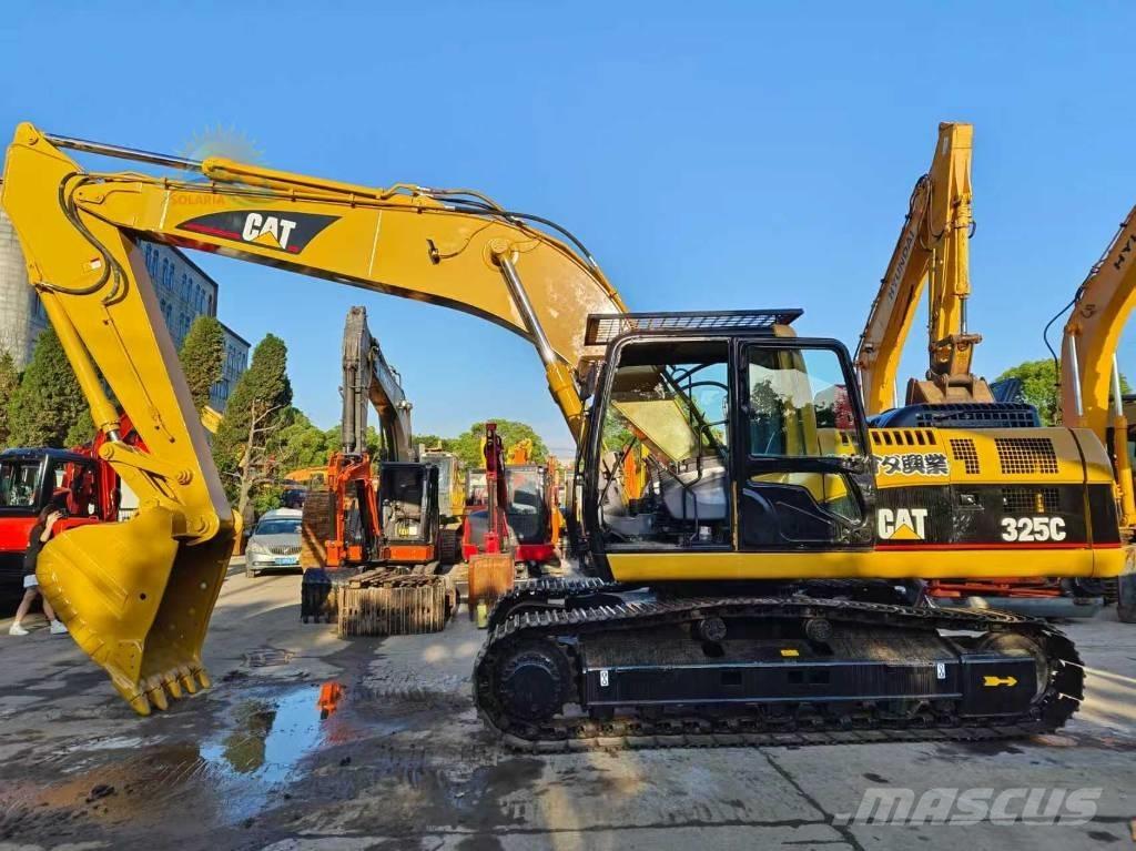 CAT 325 C Pelle sur chenilles