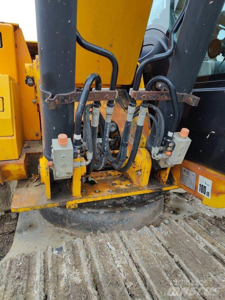 JCB JS 160 LC Pelle sur chenilles