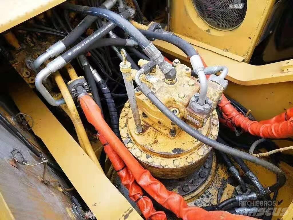 CAT 330 D Pelle sur chenilles