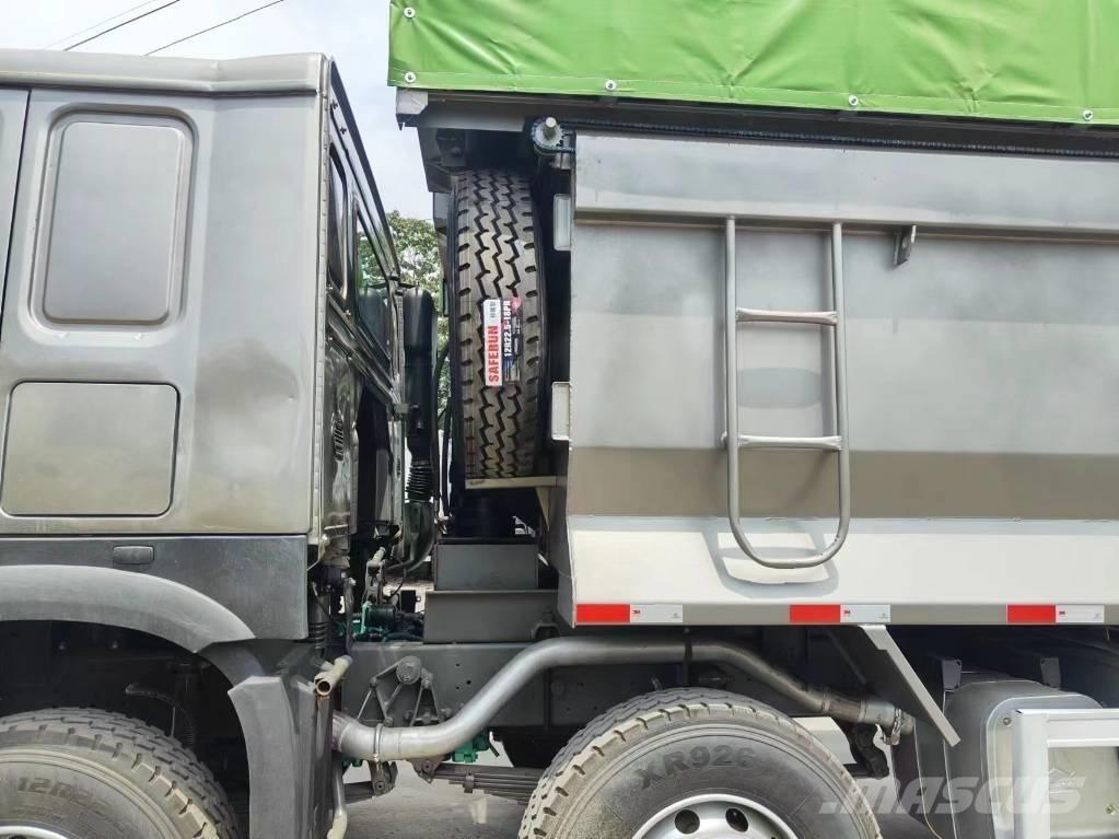Howo 371 8x4 Camion benne