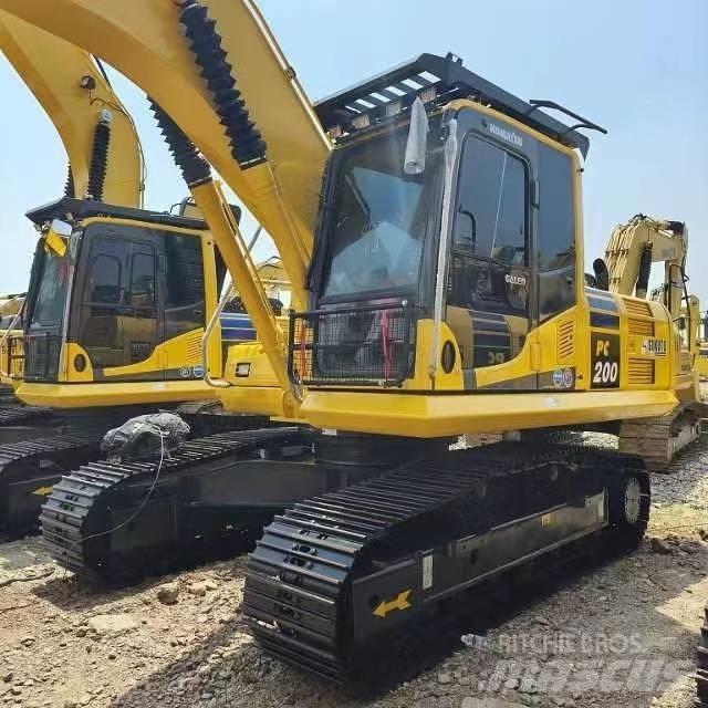 Komatsu PC 200-8 Mini pelle 7t-12t
