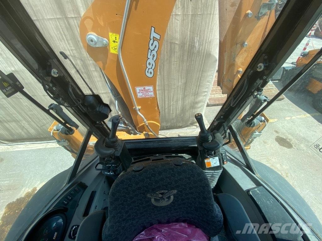 CASE 695 Tractopelle