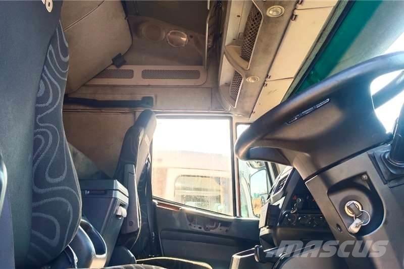 Iveco Stralis 460 Autre camion