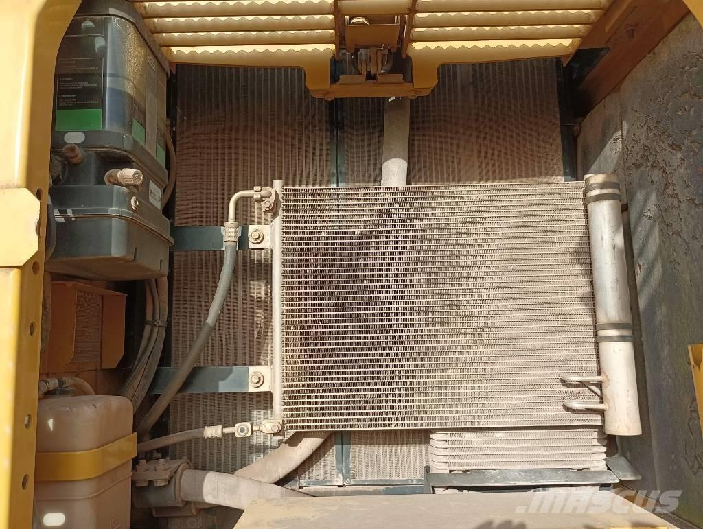 Komatsu PC 210 LC-8 Pelle sur chenilles