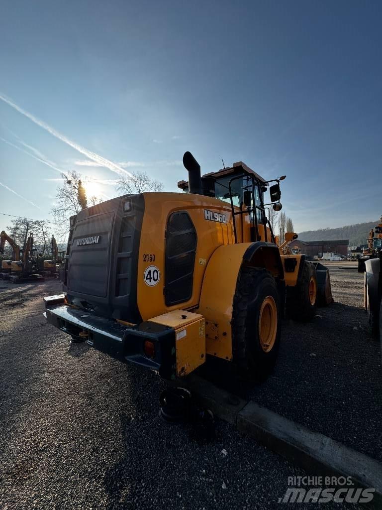 Hyundai HL 960 Chargeuse sur pneus