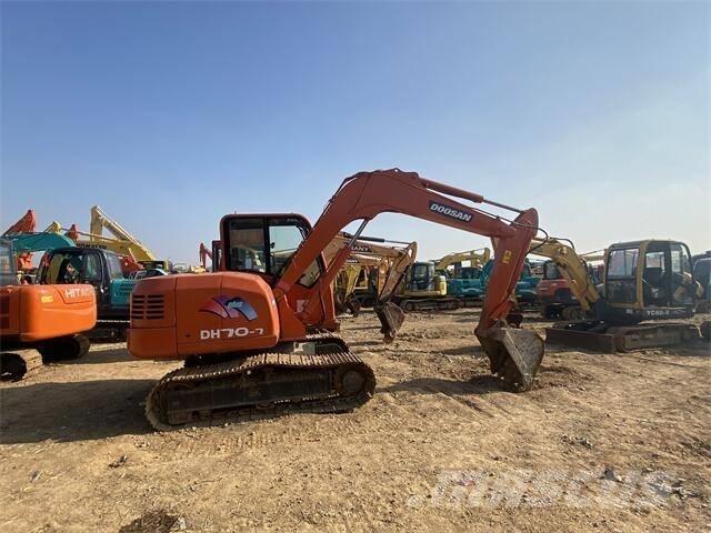 Doosan DH70-7 Pelle sur chenilles