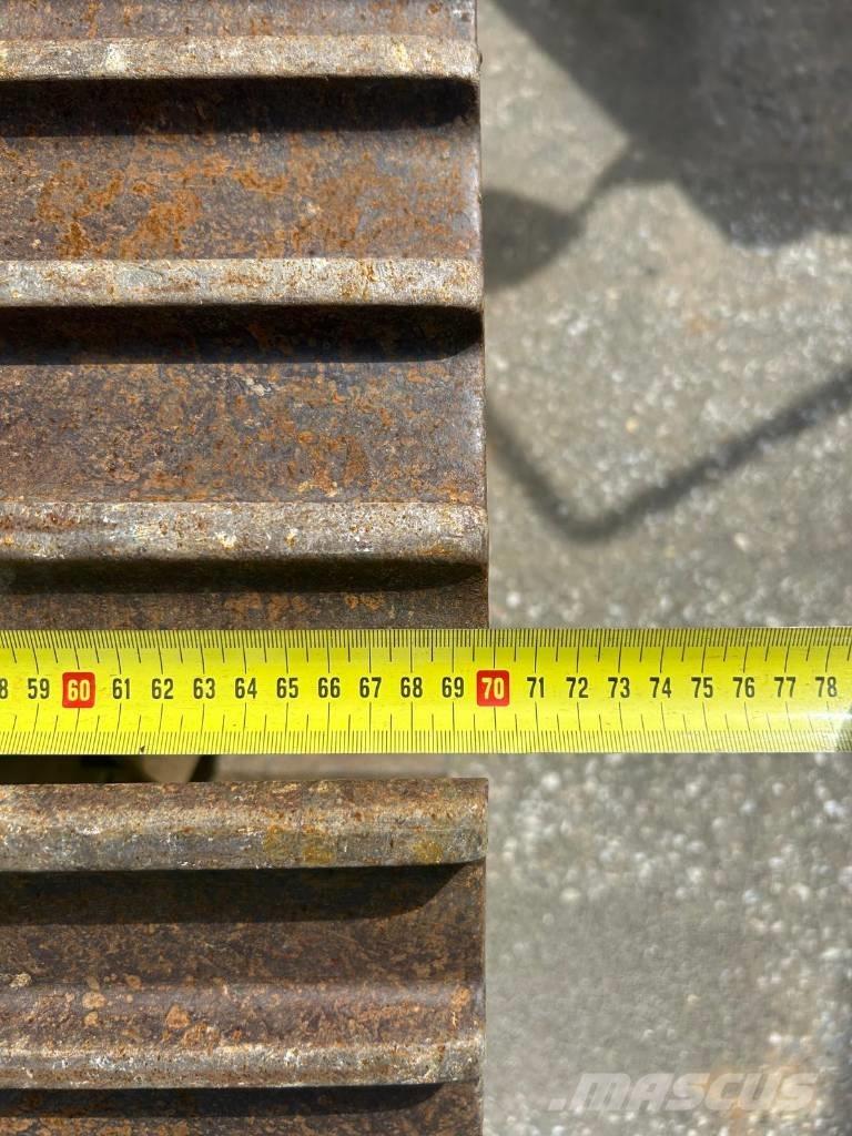 Takeuchi TB 2150 R Pelle sur chenilles