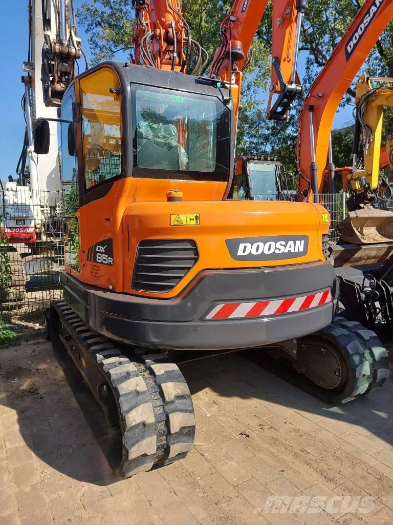 Develon DX 85 R-3 Mini pelle 7t-12t