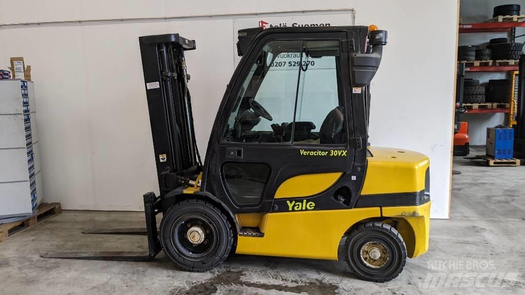 Yale GDP30VX Chariots diesel
