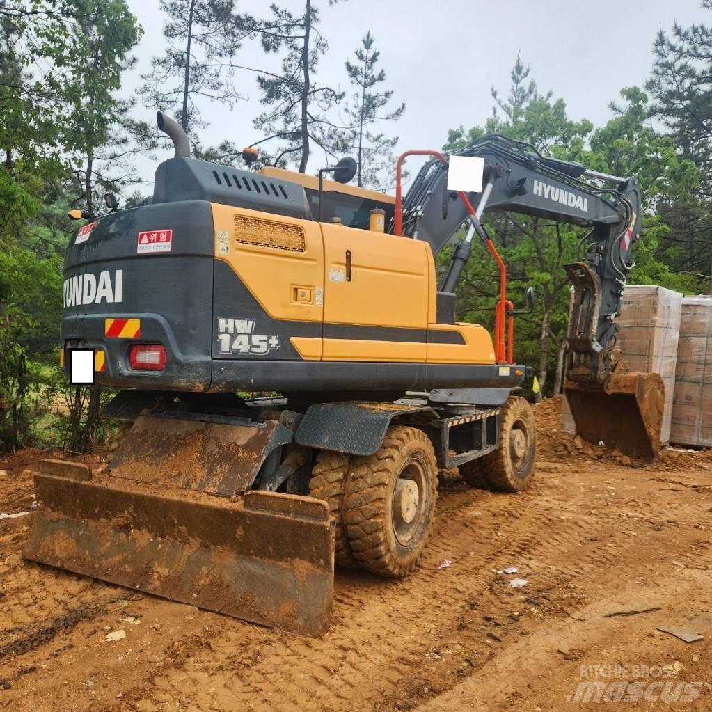 Hyundai HW 145 Pelle sur pneus