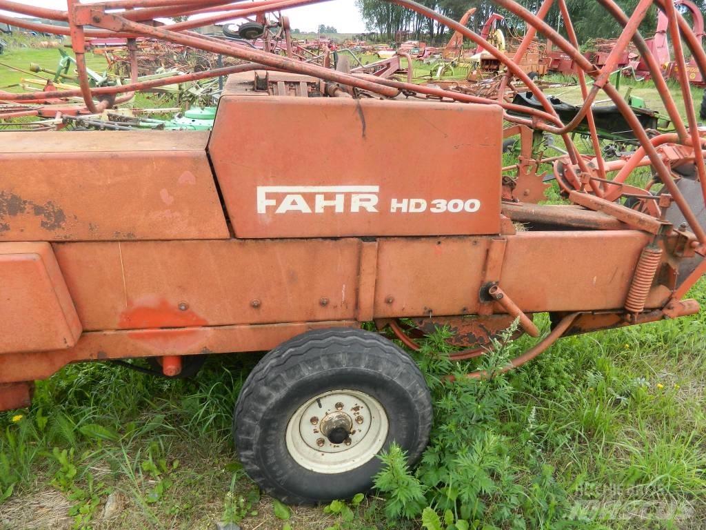 Deutz-Fahr HD300 Presse cubique