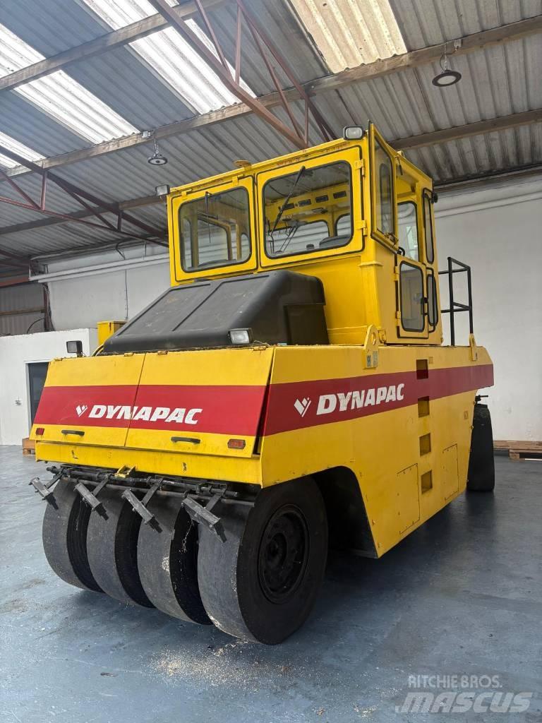 Dynapac CP 271 Rouleaux à pneumatiques