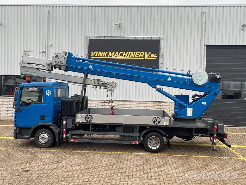 Böcker AK 32/1500 Grues tout terrain