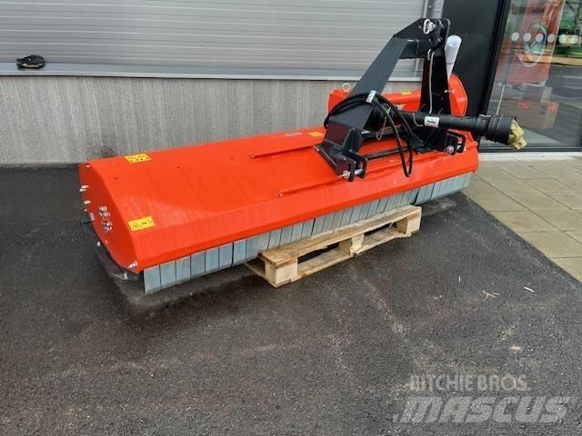 Kubota SE 3250 Broyeur / Gyrobroyeur / Epareuse