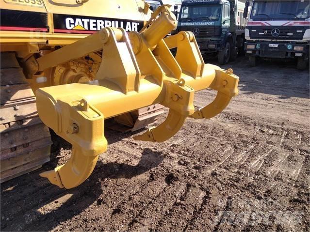 CAT D 6 M Bouteurs sur chenilles