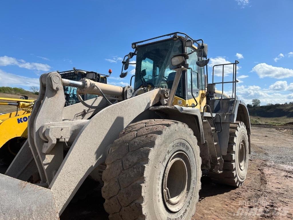 Komatsu WA 470 Chargeuse sur pneus