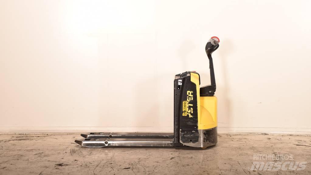 Hyster P 1.6 Transpalette accompagnant
