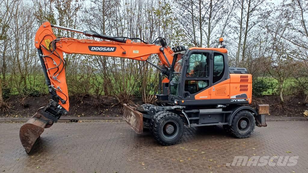 Doosan DX 165 W-5 Pelle sur pneus