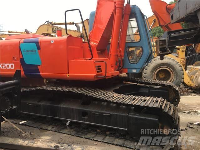 Hitachi EX 200 Pelle sur chenilles