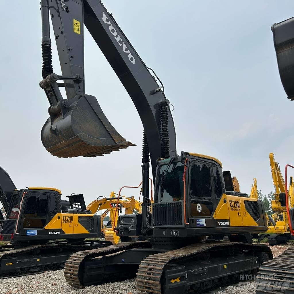 Volvo 290 Pelle sur chenilles