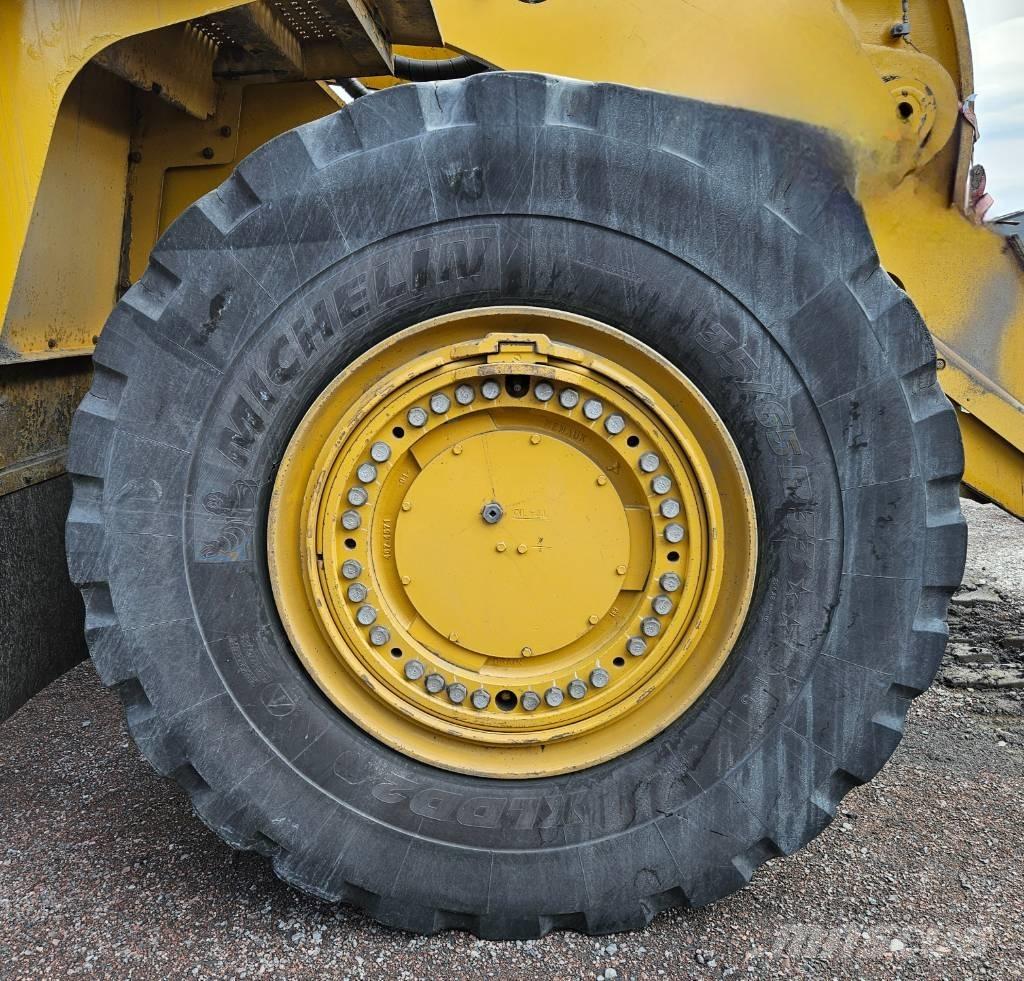 CAT 988 K Chargeuse sur pneus