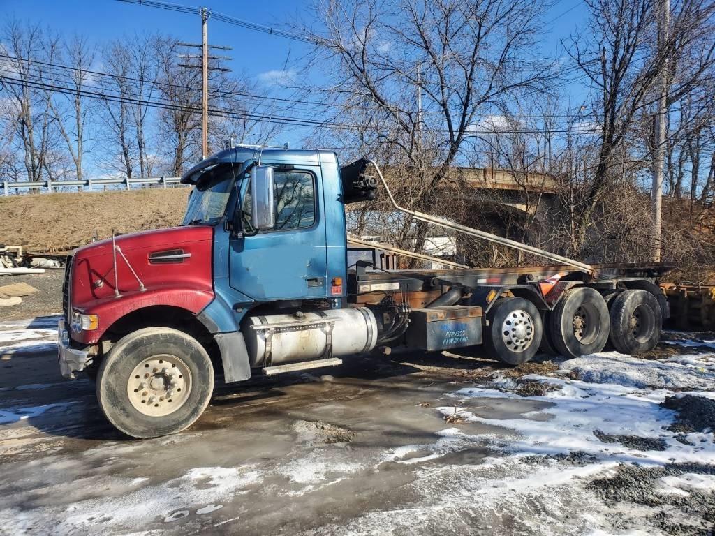 Volvo VHD84F Chariots à câble démontable