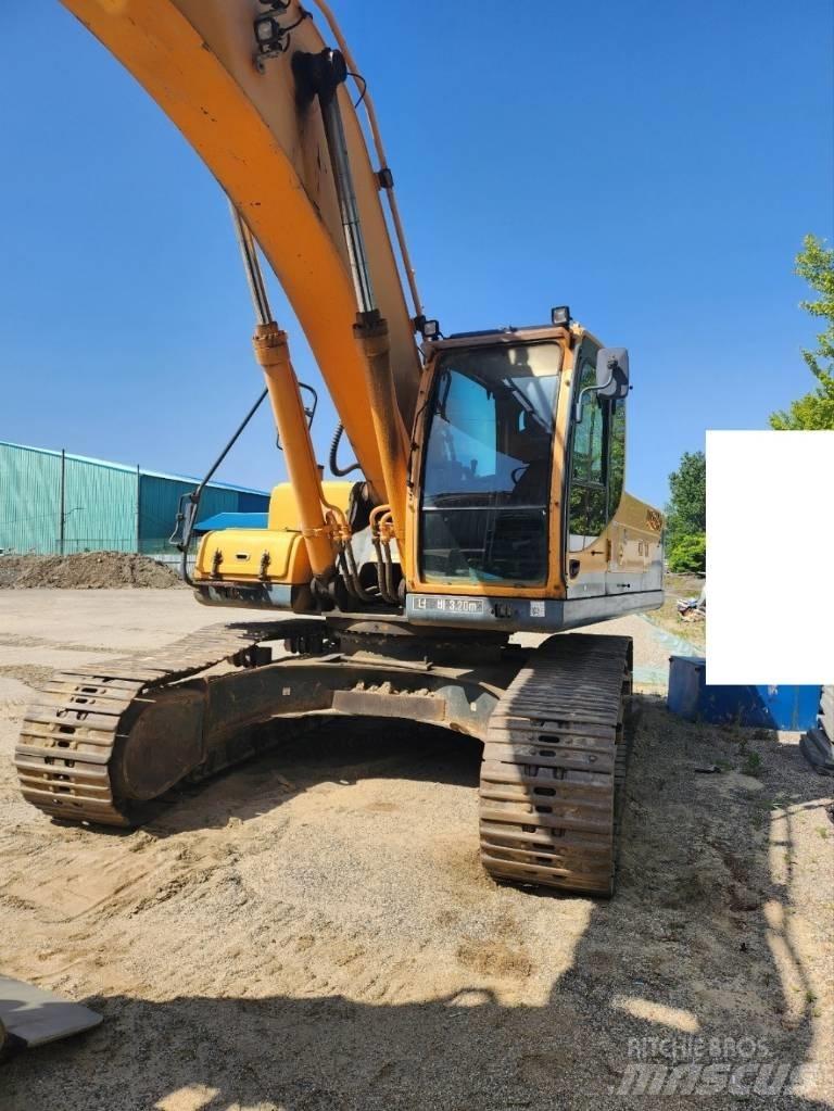 Hyundai Robex 300 LC Pelle sur chenilles