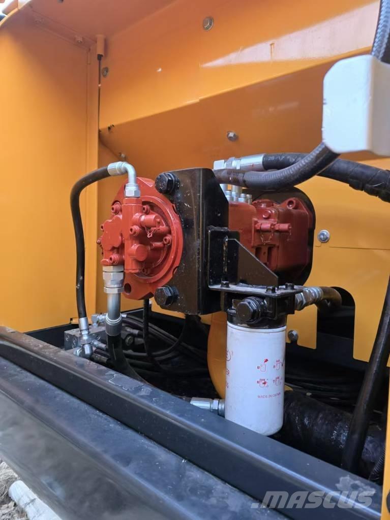 Hyundai R 220-9 S Pelle sur chenilles