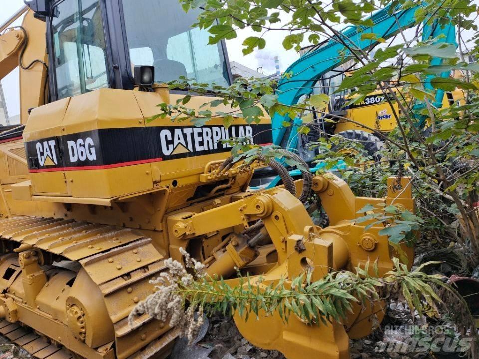 CAT D6G Bouteurs sur chenilles