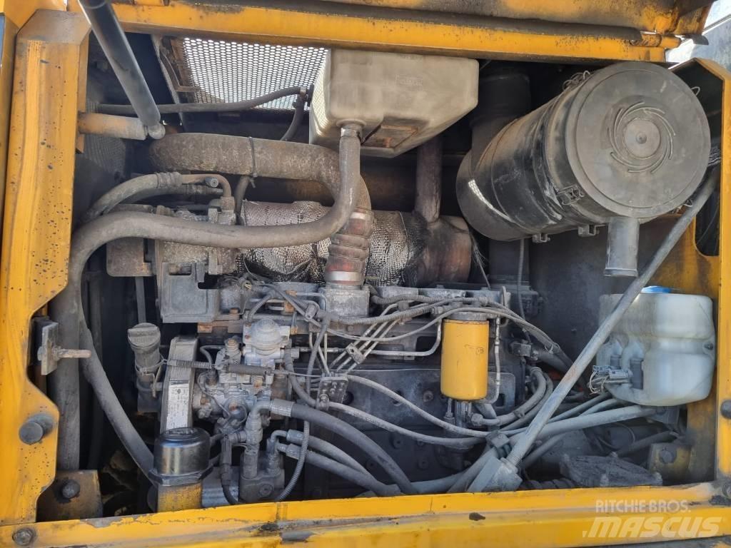 JCB 436 HT Chargeuse sur pneus