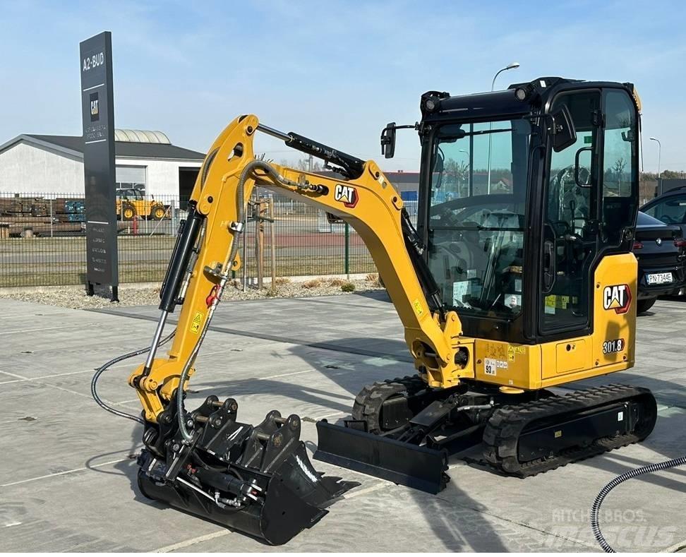 CAT 301.8 Mini pelle < 7t