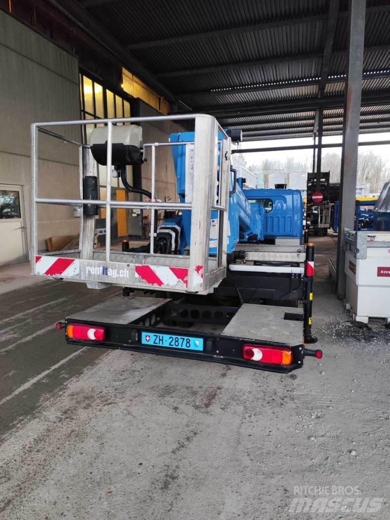 VERSALIFT VTX 240 Camion nacelle