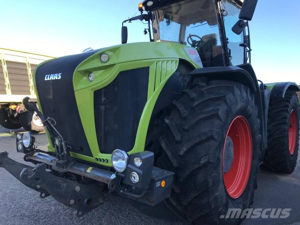 CLAAS XERION 4500 VC Tracteur