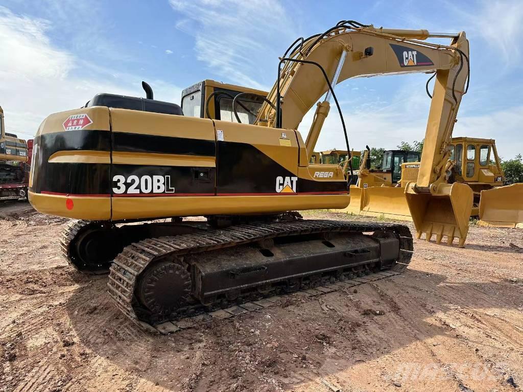 CAT 320B Pelle sur chenilles