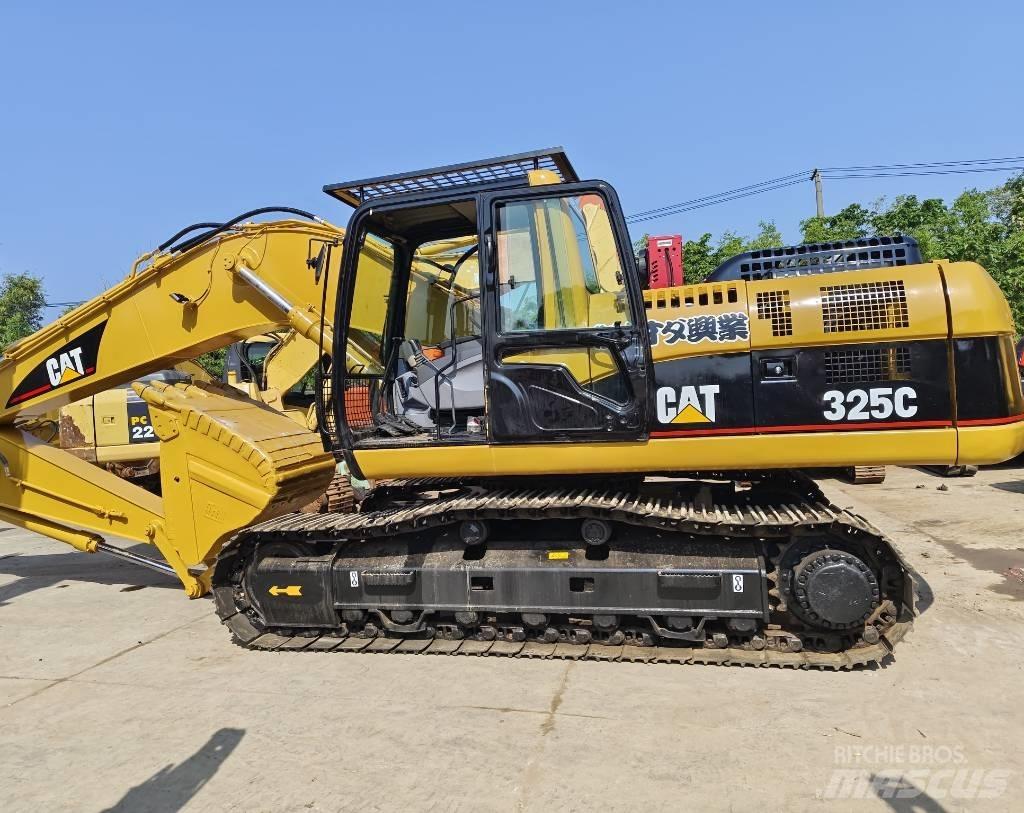 CAT 325 C Pelle sur chenilles