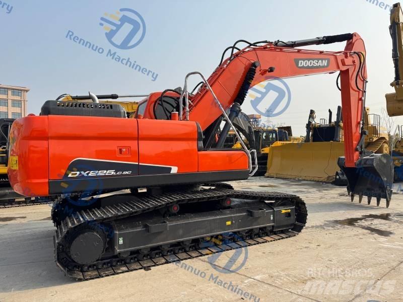 Doosan DX 225 LC-9C Pelle sur chenilles