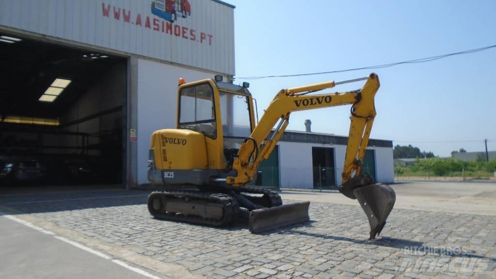 Volvo EC 25 Mini pelle < 7t