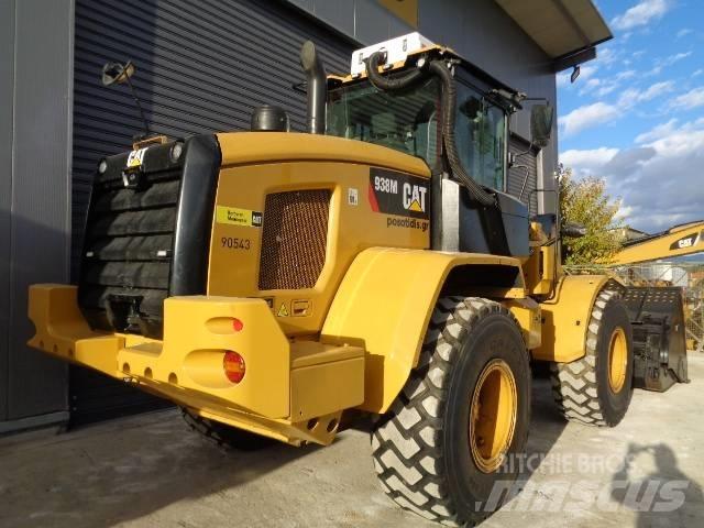 CAT 938M Chargeuse sur pneus