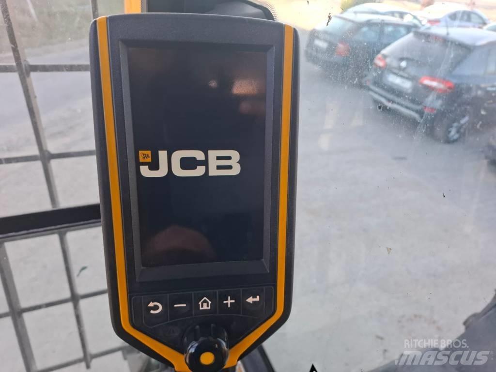 JCB JS 200 W Pelle sur pneus