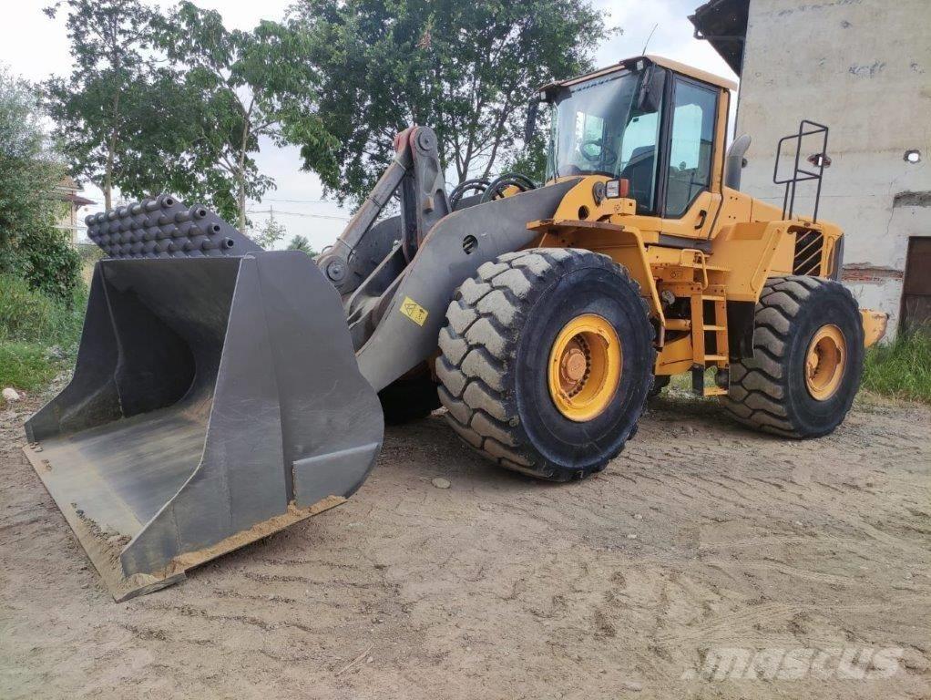 Volvo L 220 F Chargeuse sur pneus