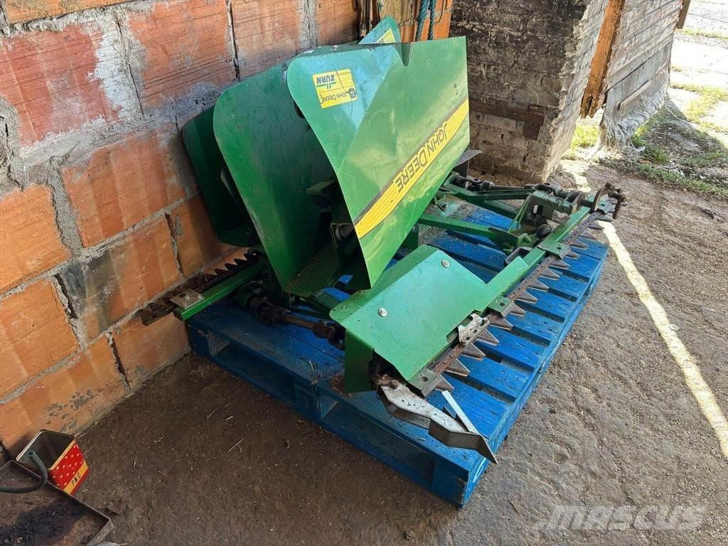 John Deere T670 Moissonneuse batteuse