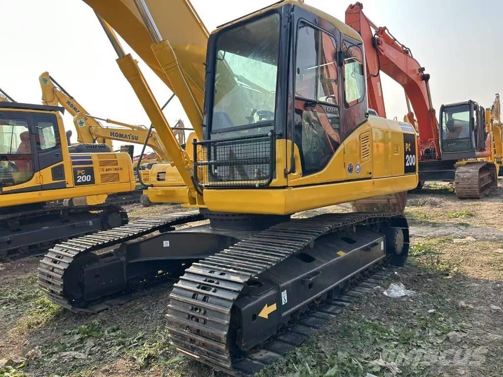 Komatsu PC 200 Pelle sur chenilles