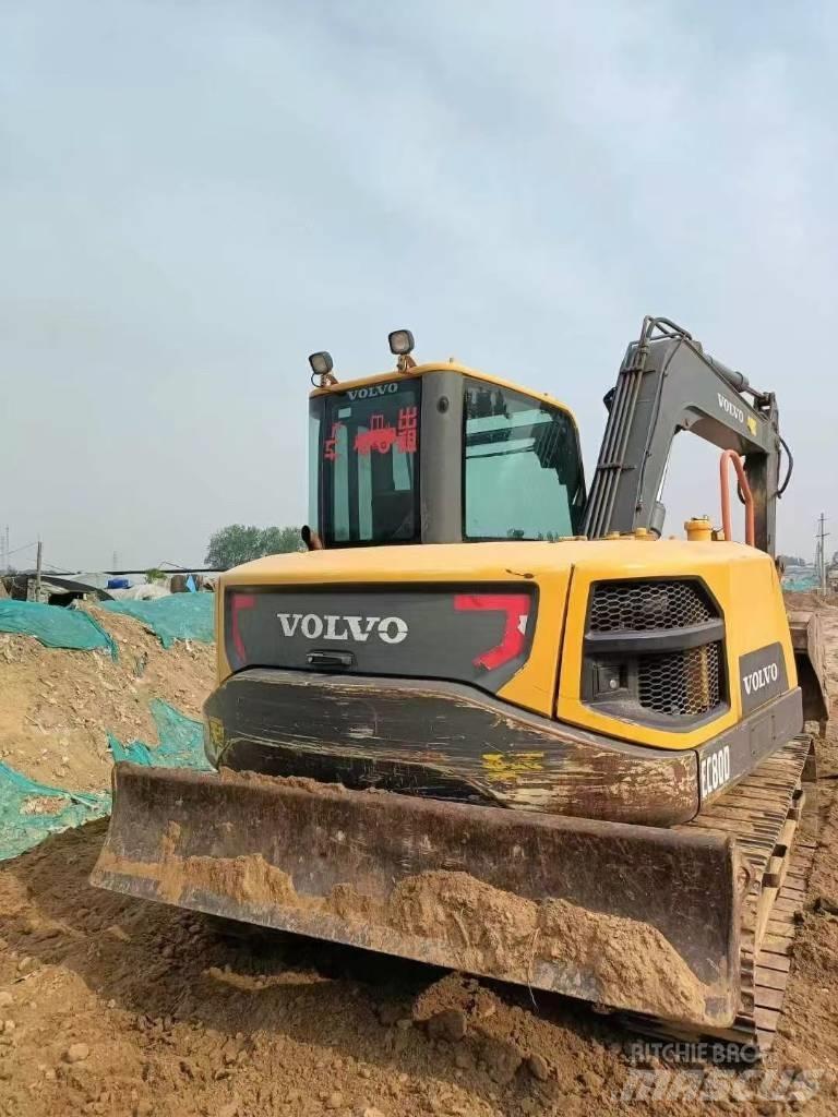 Volvo 80D Pelle sur chenilles