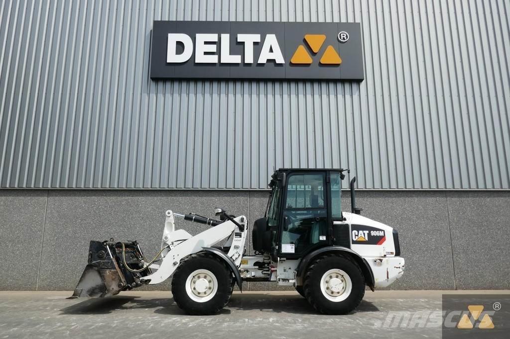 CAT 906M Chargeuse sur pneus
